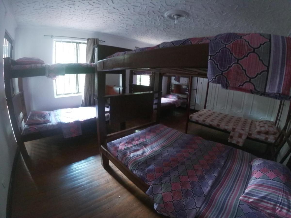 Le VI Hostal Medellín Dış mekan fotoğraf